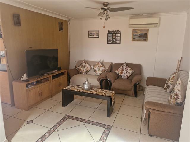 4 Bedroom Property for Sale in Braelyn Eastern Cape